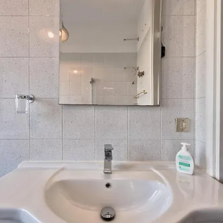 M & M Cozy البندقية